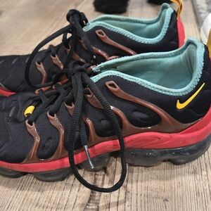 Nike Black and Red Sneakers
